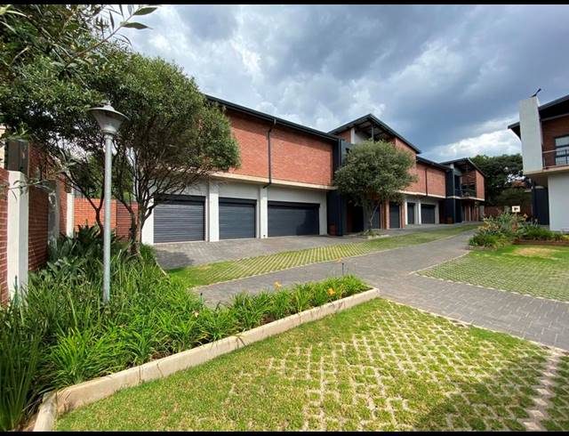 2 BEDROOM PROPERTY TO RENT IN MENLO PARK